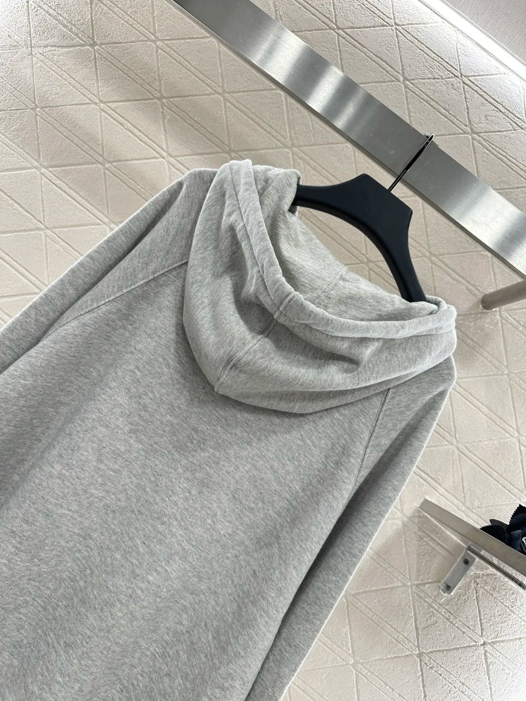 25 new early autumn design sense fashionable hooded women's hoodie