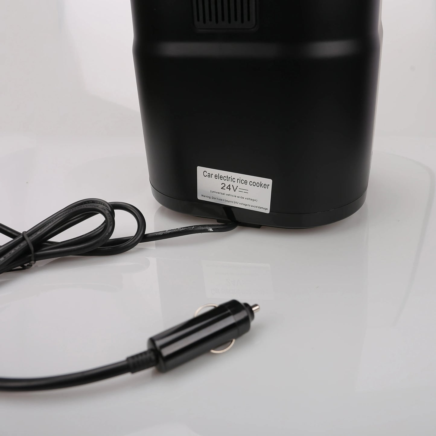 200W 24V 2.5L Electric Air Fryer For Camping Travel oil free cooking in Truck