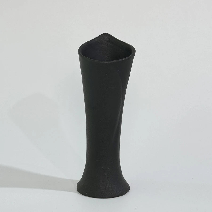 Ceramic vases, small vases for home decoration, modern farmhouse decoration vases, dining table and living room decoration