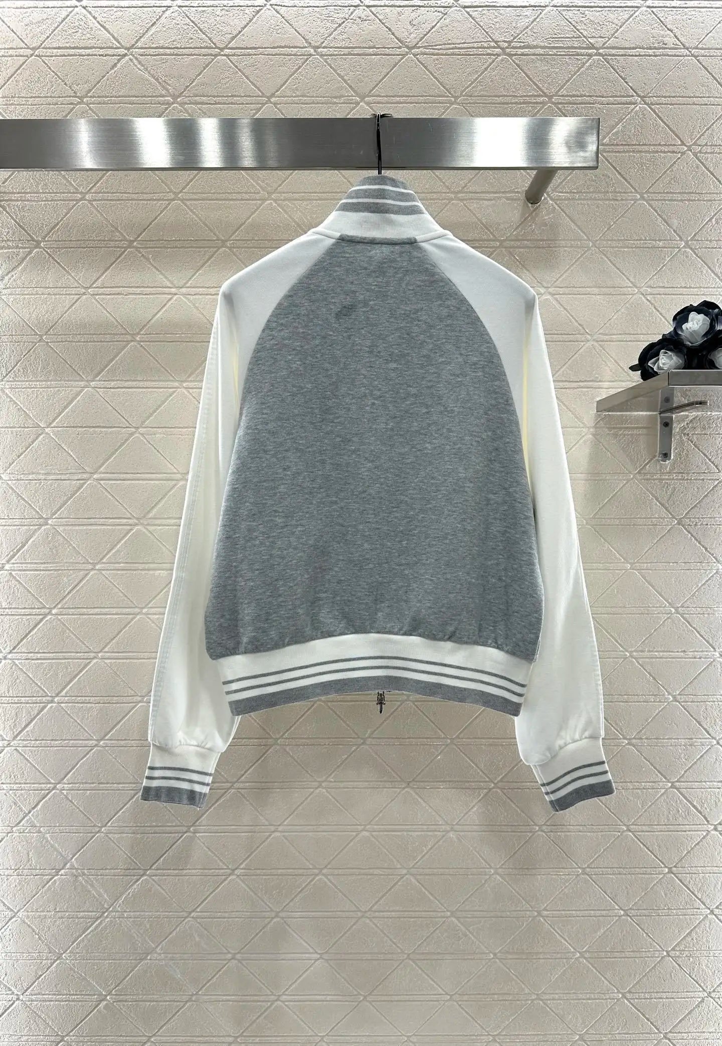 25 Autumn New zipper contrasting color coat and long pants set for women's casual sportswear, trendy and versatile two-piece set