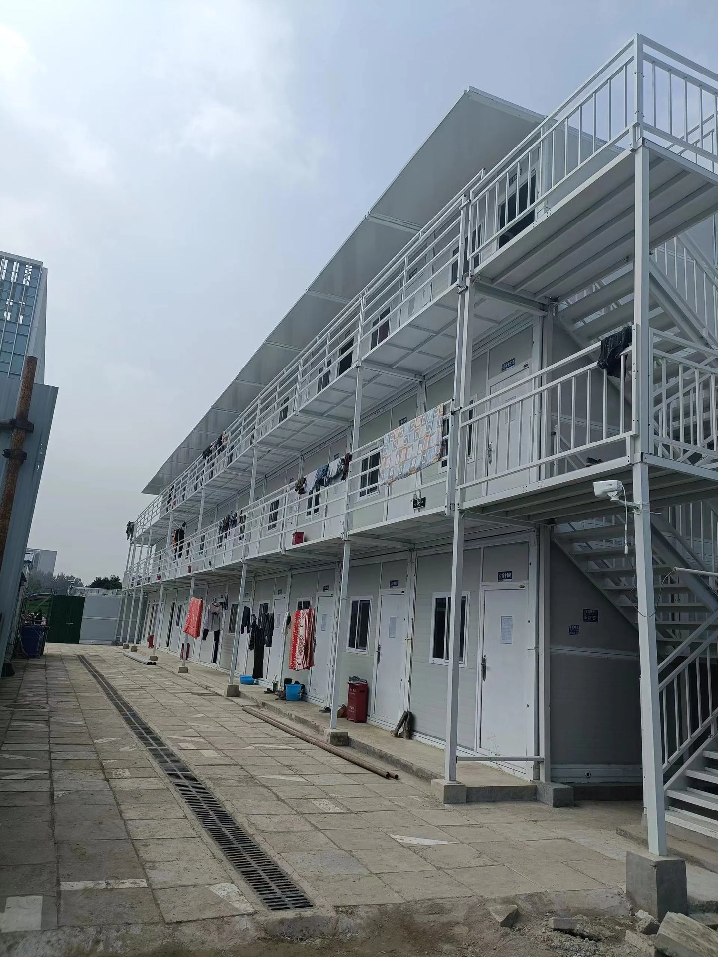 40ft Expandable Foldable House Luxury Prefab Home Modular Container Villa Resort Hotel Family Vacation Bathroom Kitchen Balcony